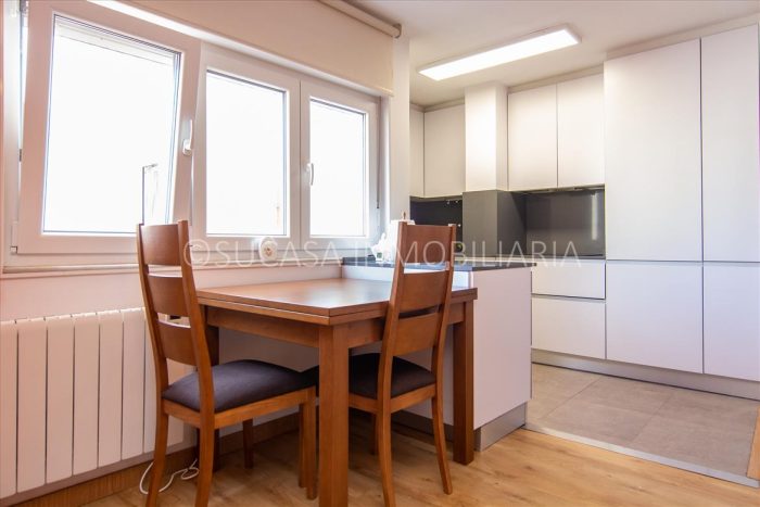 PISO EN VENTA EN CORUÑA CON ASCENSOR - 3